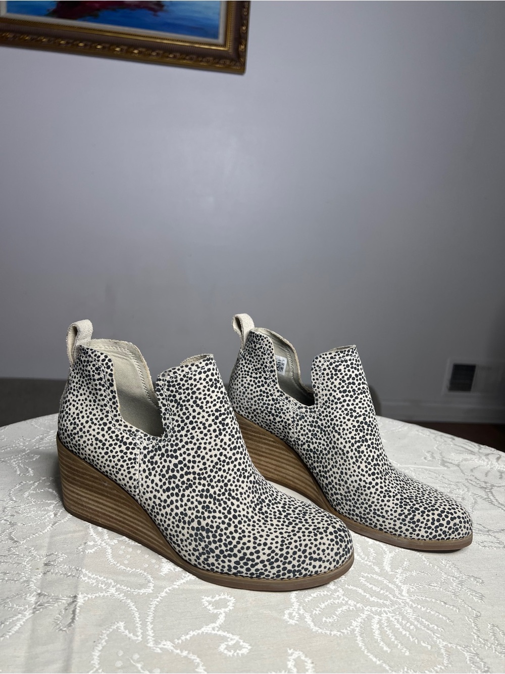 Toms White with Black Speckle Wedge Ankle Shoes